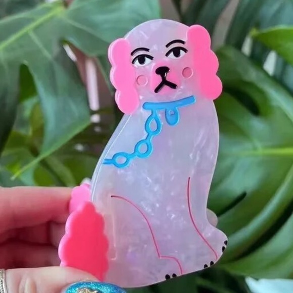 Staffordshire Dog Claw Clip - Picture 4 of 4